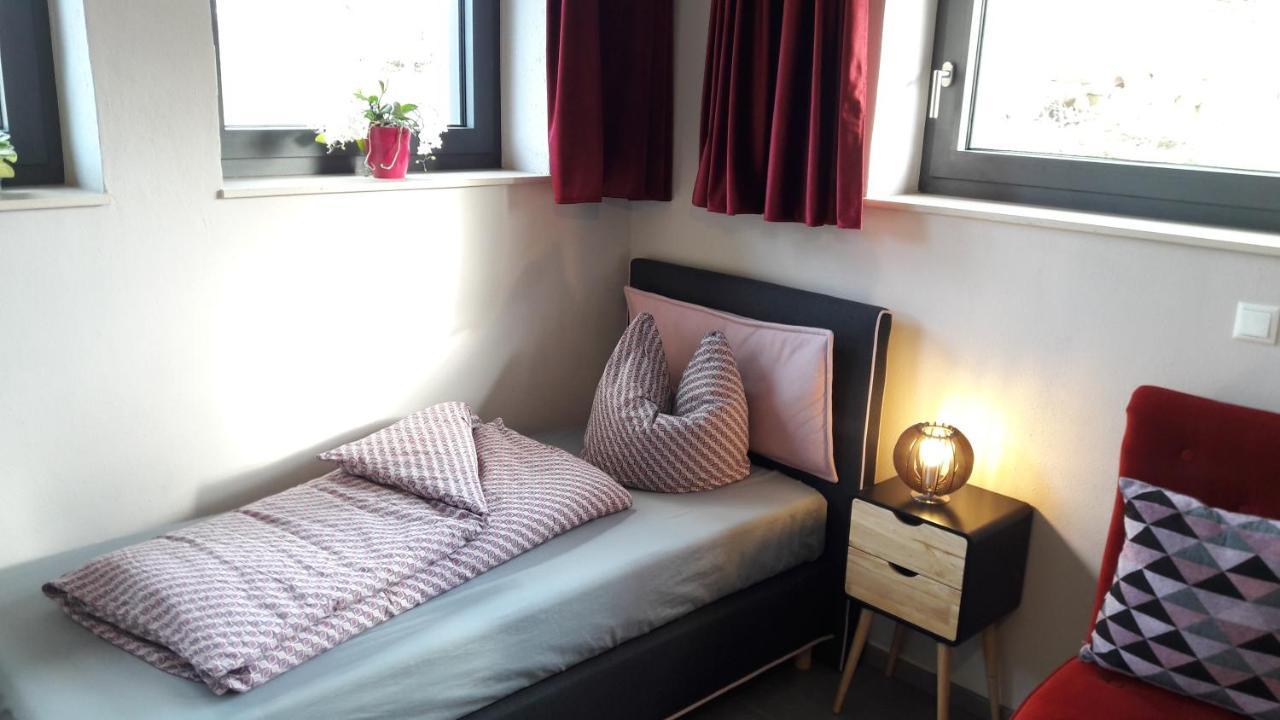 Apartment Am Eck Schmölln Екстериор снимка